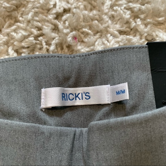 NWT Ricki’s Gray Capri Pants - Picture 3 of 6
